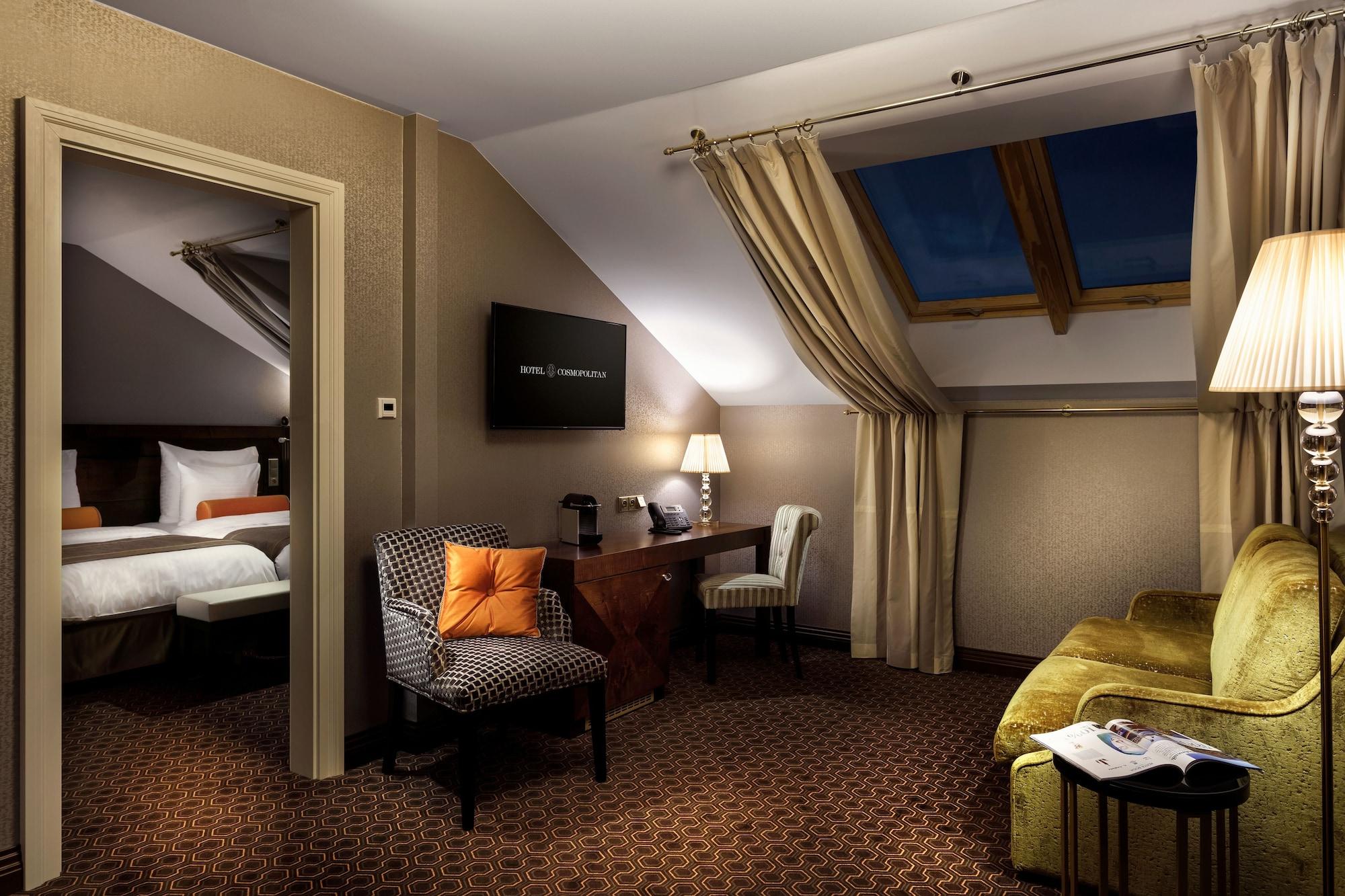 Cosmopolitan Hotell 5*